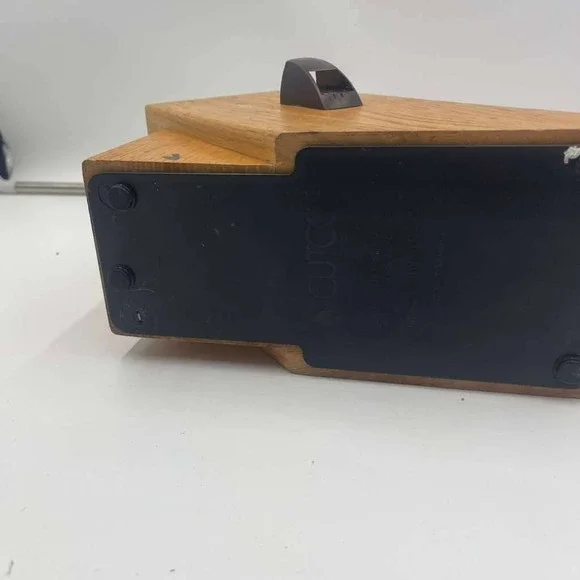 Cutco Oak Wood Knife Block 6 Slot Storage with‎ Built-in Sharpener Made in USA - Picture 7 of 8